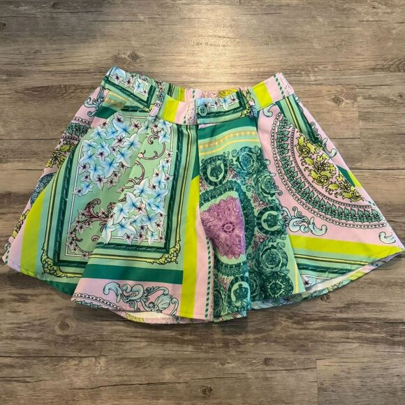 Garconne Multicolor Loose Fit Shorts Antique French Victorian Print, size S/M - Picture 3 of 13